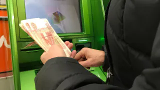 С 1 октября в Сбербанке меняются условия снятия наличных