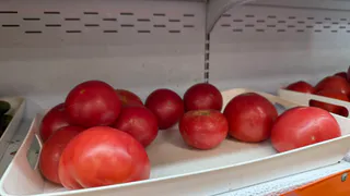 Семена помидоров со вкусом дыни быстро исчезают с полок: огородники бросились скупать

