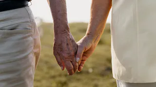 16 тысяч челябинских семей претендуют на региональный знак «Семейное счастье» с денежными выплатами за многолетний союз