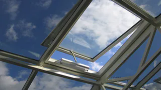 Житель Нижнекамского района погиб из-за окна