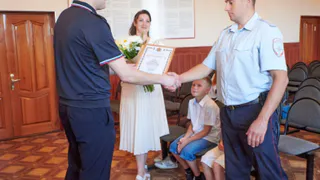 В честь Дня семьи, любви и верности в области чествуют семьи полицейских