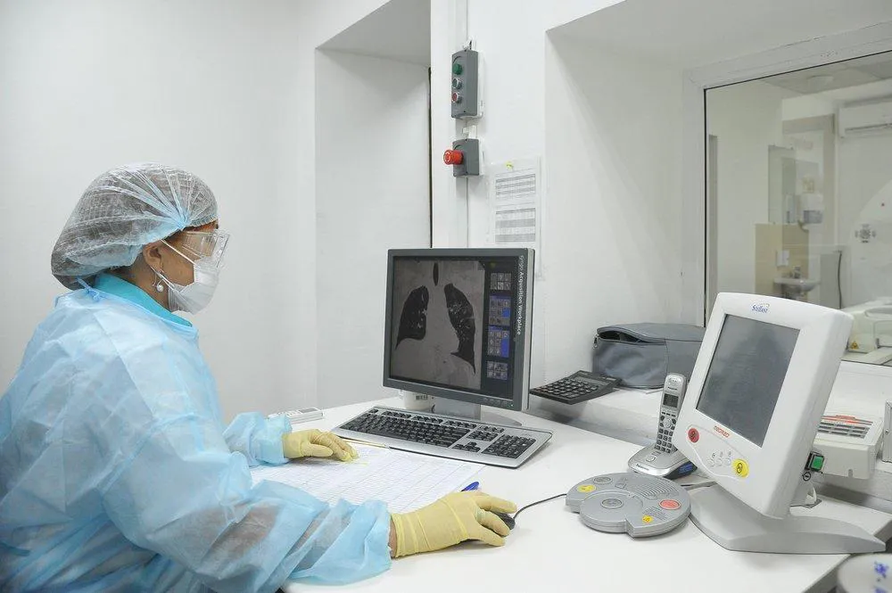 Перенесшие вирусную пневмонию нижнекамцы находятся под контролем врачей