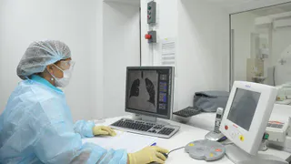 Перенесшие вирусную пневмонию нижнекамцы находятся под контролем врачей