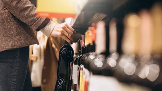 В майские праздники хотят запретить продажу алкоголя