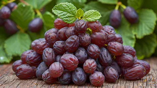 1 столовая ложка — грязь и масляный налет из изюма вытянутся на глазах: профессиональные хозяйки моют сухофрукты только так