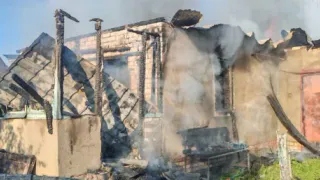 Пожар уничтожил частный дом в Александровском районе