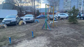 Найди песочницу: рязанка пожаловалась на состояние детской площадки на улице Новая