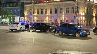 Столкнулись "паравозиком": на Первомайском проспекте случилось тройное ДТП