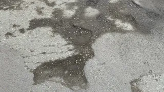 Жители Канищево подготовили смету для асфальтирования Дачной и вручили ее депутатам