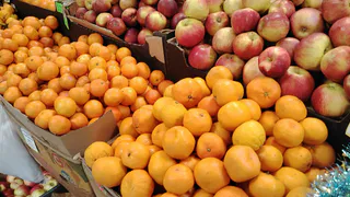 Продавцы ненавидят, когда покупатели это знают: как определить сладость мандарина по кожуре