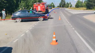 В Коми под Жешартом питбайк с детьми столкнулся с автомобилем