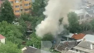 Опять пожар: горит дом на 2-ой Безбожной