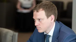 Малков объяснил, почему не перевозит семью в Рязань