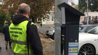 К концу года на улице Свободы появится бесплатная парковка