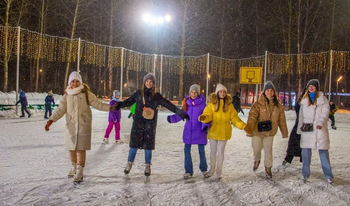 Зимний спорт в доступе: в Нижнекамске откроют 6 катков и 20 хоккейных площадок