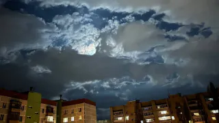 В Рязани запечатлели мезосферные облака