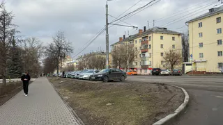 В городе продолжается уборка улиц 