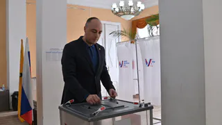 Вице-губернатор Артём Бранов проголосовал на выборах президента РФ