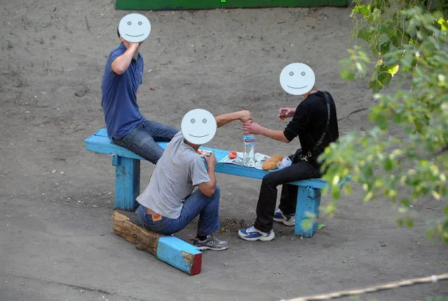 Пьяные компании устраивают шумные посиделки у жилых домов в Нижнекамске