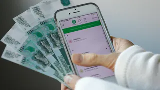 Назван предел суммы, которую россияне смогут переводить без открытия счета