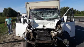 ДТП в Рязанской области - водитель уснул за рулем и врезался в автогрейдер