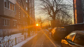 Автоэксперт Азат Булатов рассказал, где безопасно оставить автомобиль в новогоднюю ночь в Рязани и как защитить авто от петард и осадков