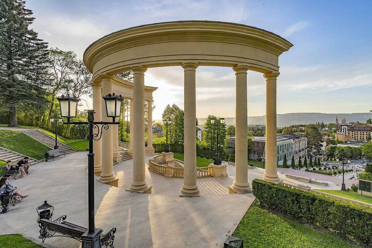 Отдых без переплат: 3 курорта с роскошным сервисом и морем чище, чем в Турции