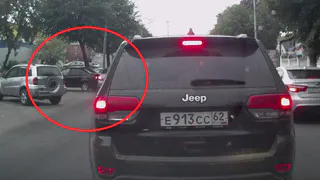 На Чкалова произошло массовое ДТП - видео