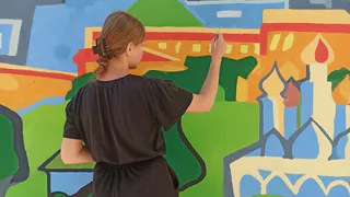 На улице Радищева в Рязани студенты РХУ завершили роспись стен зданий