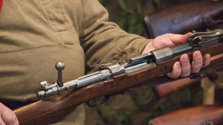 Жители Дятьковского района осуждены за продажу карабина 19-го века