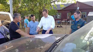 Малков побывал вблизи очага лесных пожаров в Клепиковском районе