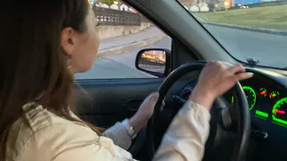 Верховный Суд: "Молодых водителей будут наказывать за панику в автомобиле"