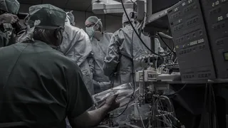 Рязанские медики впервые провели операцию на сосудах мозга