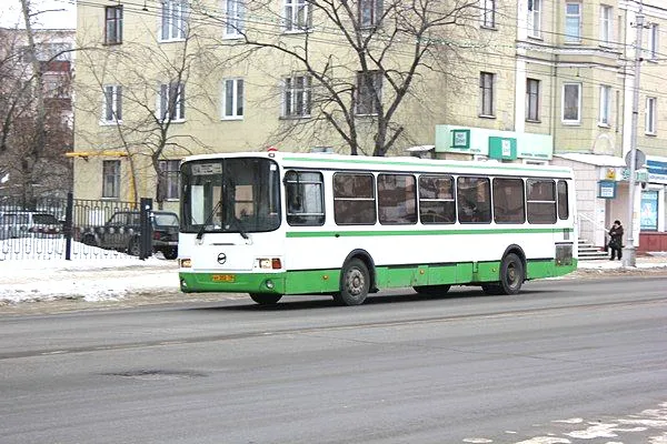 Кондуктор "Автоколонны 1310": - Из 200 автобусов у нас осталось только 20