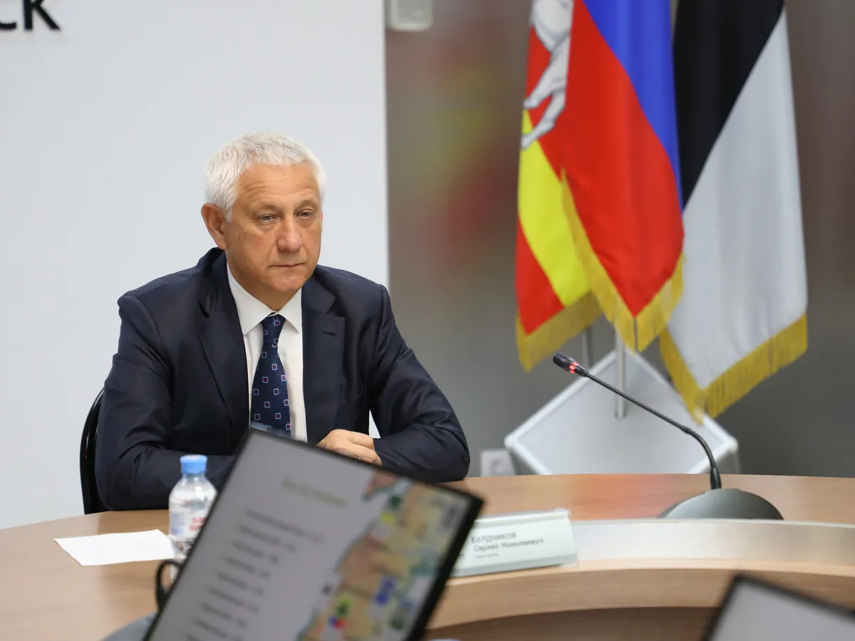 Лучших социальных работников Магнитогорска наградили накануне профессионального праздника