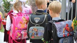 Послание президента: в России родители школьников получат по 10 тысяч рублей 