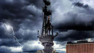 Instagram-подборка: кадры из эпицентра урагана в Москве