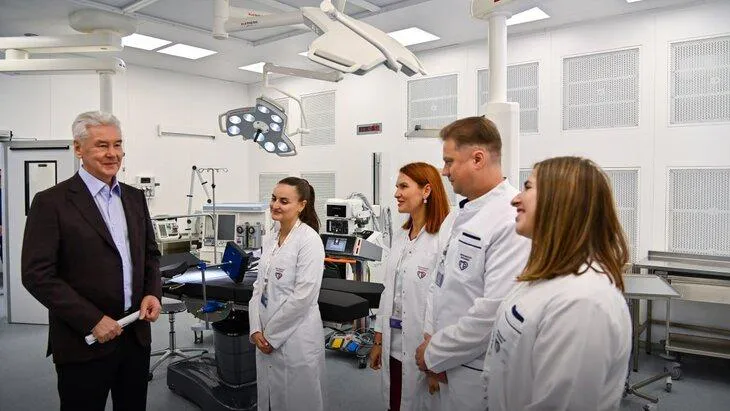 Московским врачам увеличили надбавку от мэрии в два раза