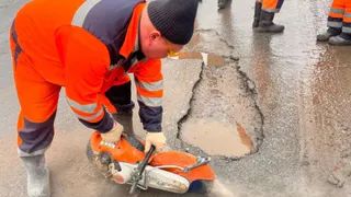 В Коми в этом году отремонтируют 20 км дорог, где ходят школьники