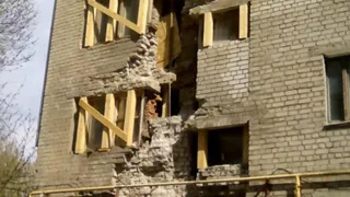 "Дом разваливается на глазах" - общага на Крупской находится на последнем издыхании