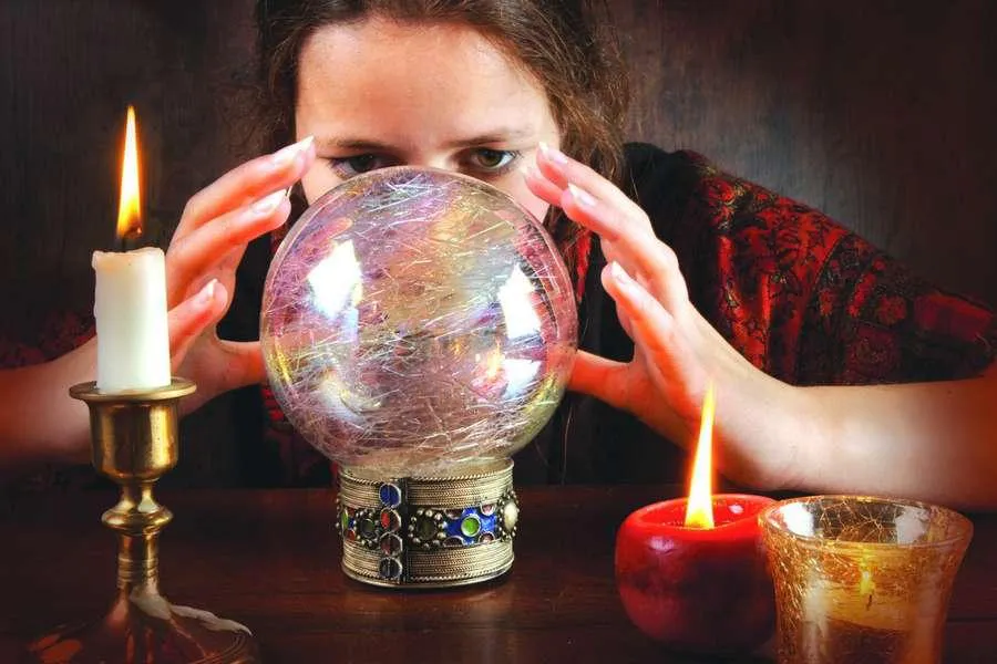 Пенсионерка отправила мошеннице по почте 6 килограммов золота