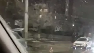 В Чебоксарах около 50 автомобилей пробили колеса в опасной яме