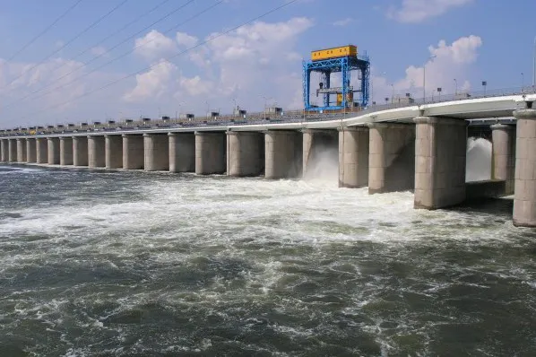 На Нижнекамском водохранилище понизился уровень воды