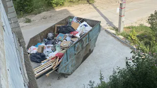 Вонь от помойки идет в квартиры: на Касимовском шоссе перестали вывозить мусор