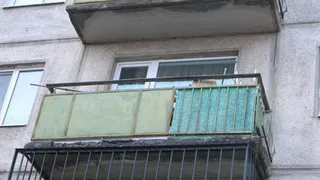 Труп лежал на балконе 9 дней: в брянском райцентре расследуют жестокое убийство