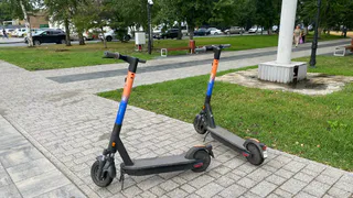 В Рязани с 1 апреля стало можно брать в аренду электросамокаты