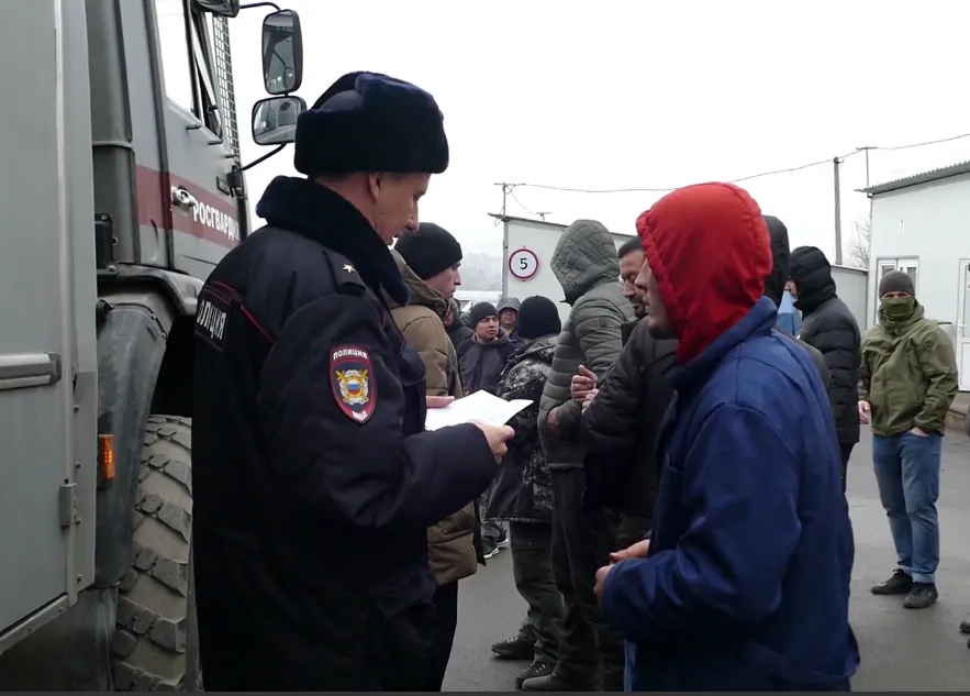 За год из Челябинской области выслали почти 2 200 нелегальных мигрантов