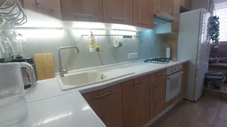 2 ложки в воду — и духовка засияет от чистоты: забудьте о липком жире и закаменелом нагаре — лайфхак