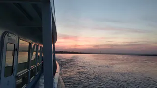 Теплоход из Нижнего Новгорода развернулся в Касимове из-за риска сесть на мель