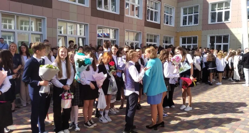 С 1 сентября это будет строго запрещено: в школах начнет действовать обязательное правило для учеников